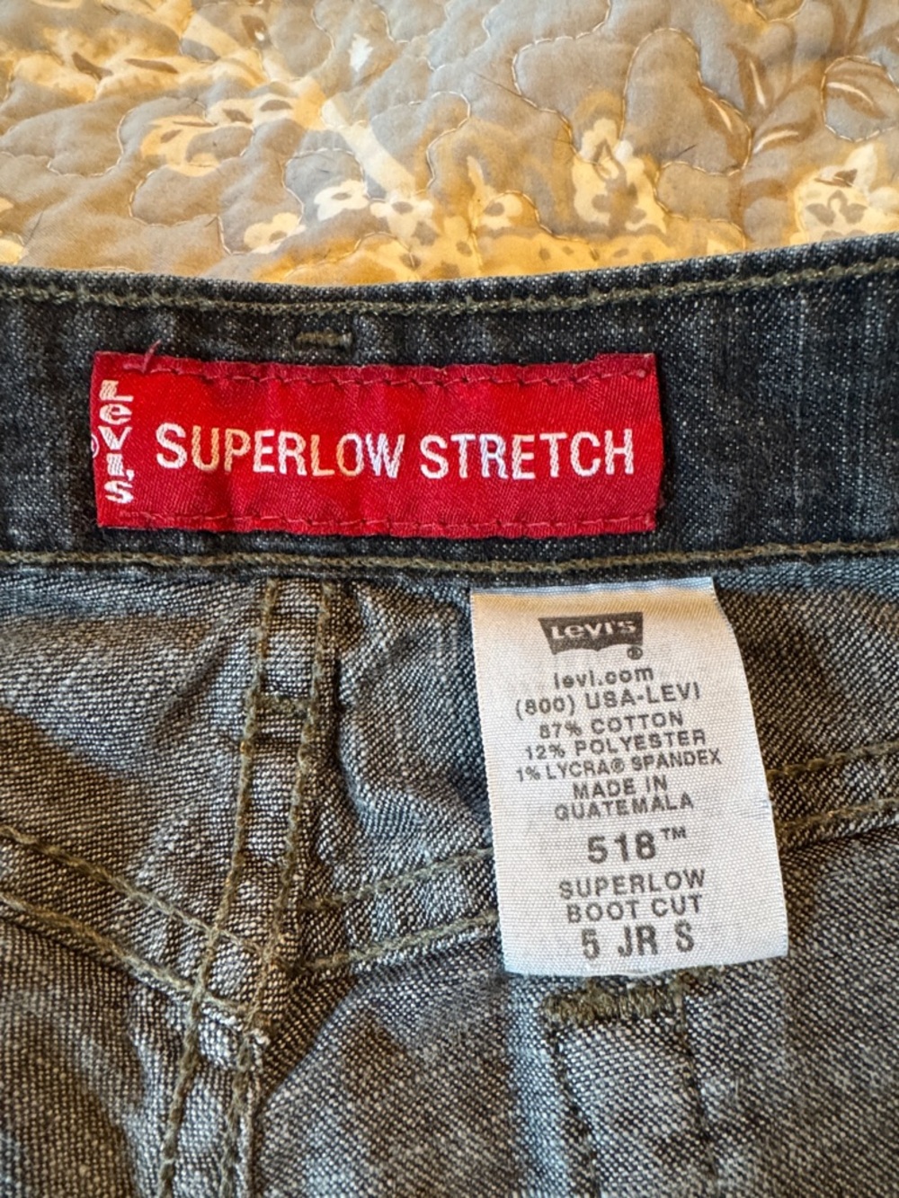 Y2K Levi's Black Wash 518 Flare Jeans. Size 5 Jr. S 29” inseam - Picture 5 of 10